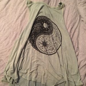 Ying yang high low tank top